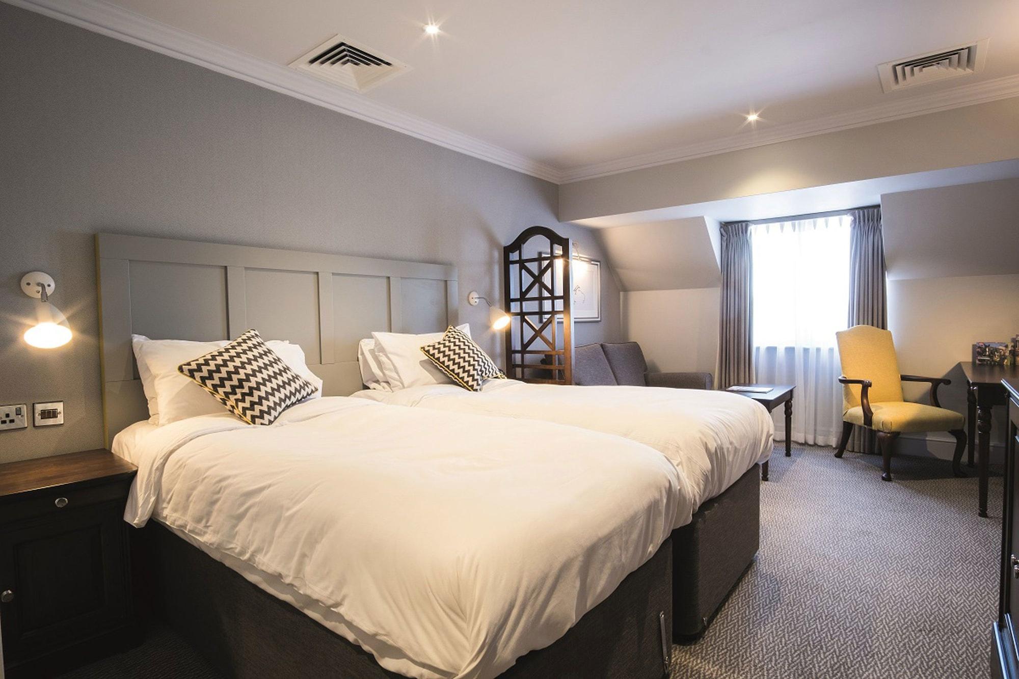 Kettering Park Hotel And Spa Extérieur photo