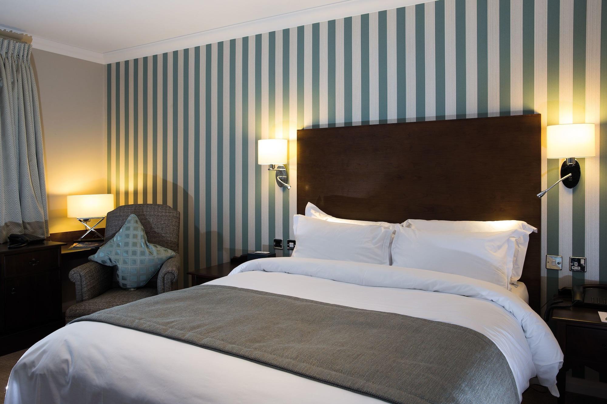 Kettering Park Hotel And Spa Extérieur photo