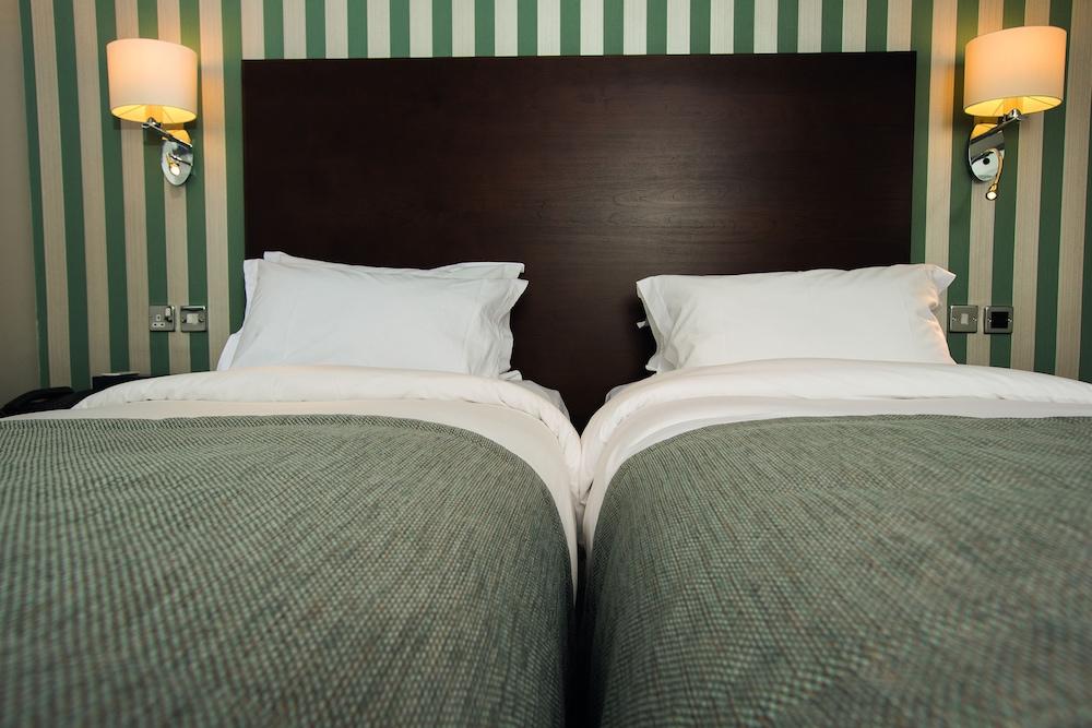 Kettering Park Hotel And Spa Extérieur photo