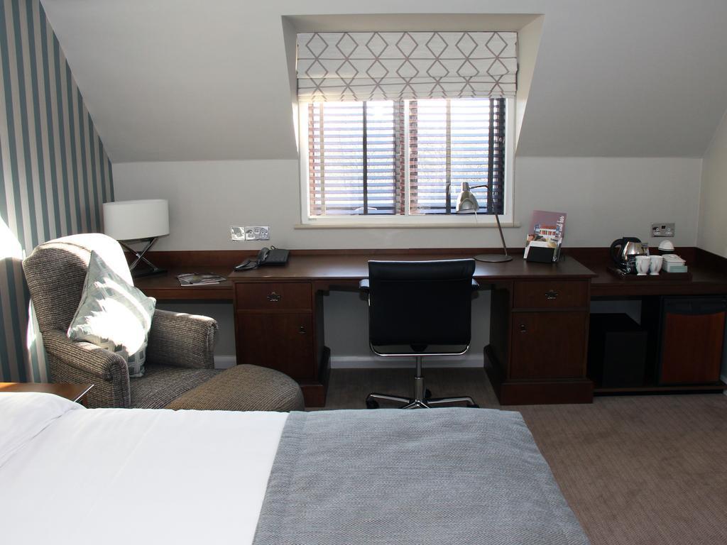 Kettering Park Hotel And Spa Extérieur photo